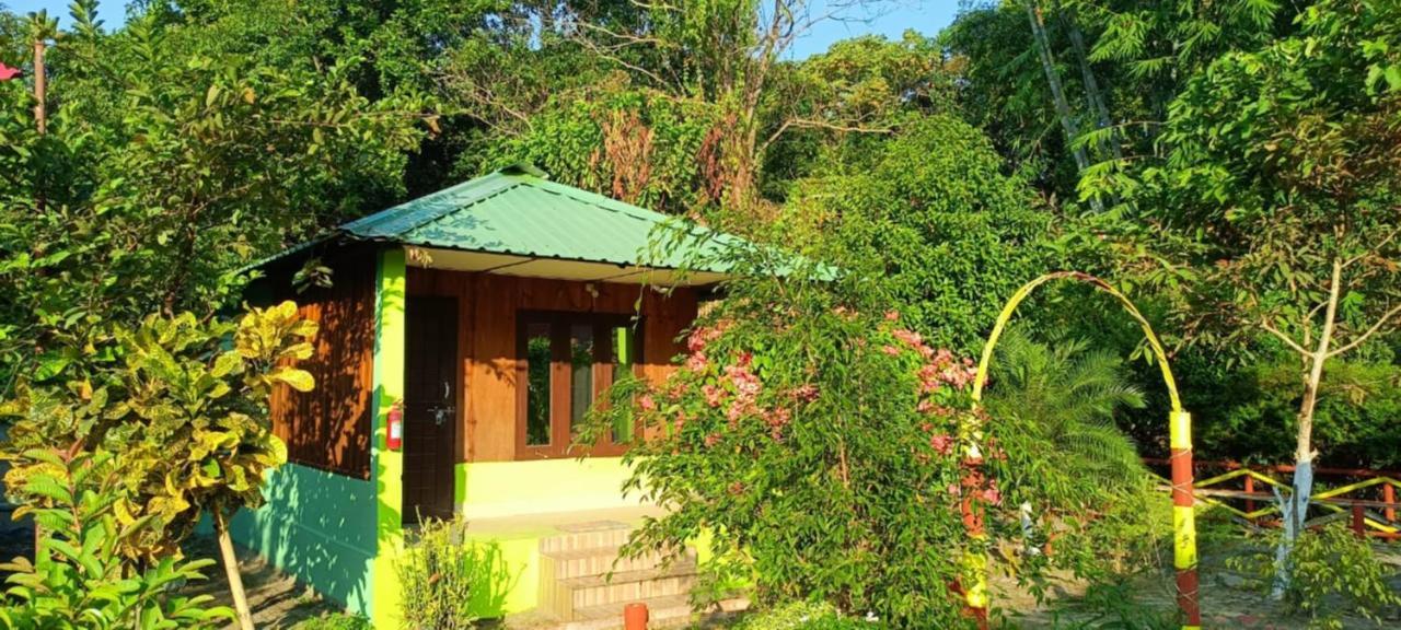 Hotel Prakriti Neerh Jyoti Gaon Exteriér fotografie